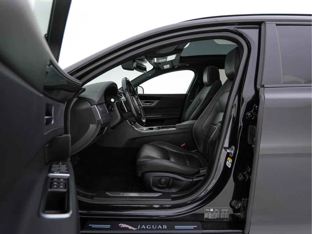 Jaguar XF – foto 9