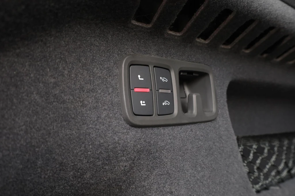 Audi RSQ8 – foto 21