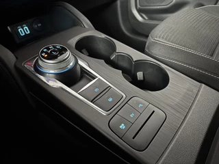 Ford Kuga – thumbnail 32