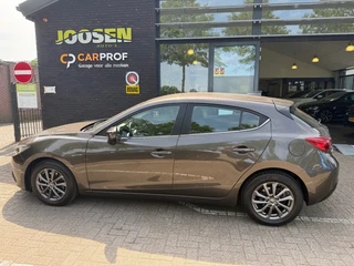 Mazda 3 – thumbnail 3