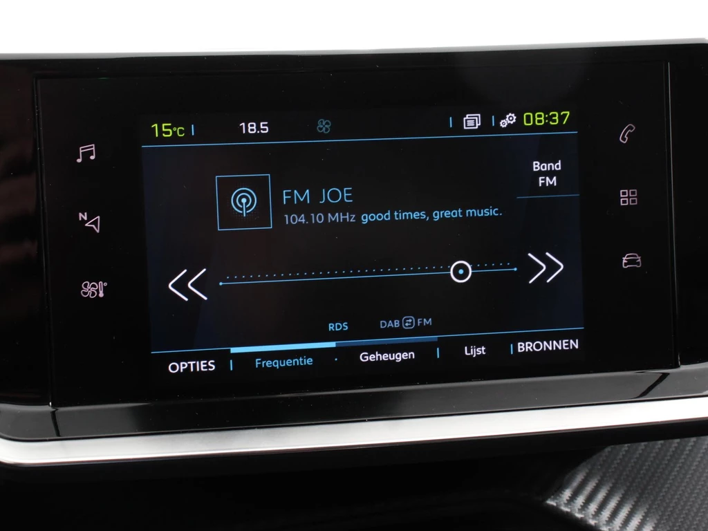 Peugeot e-208 – foto 15