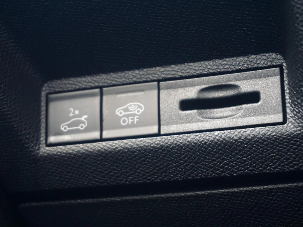 Peugeot e-3008 – foto 17