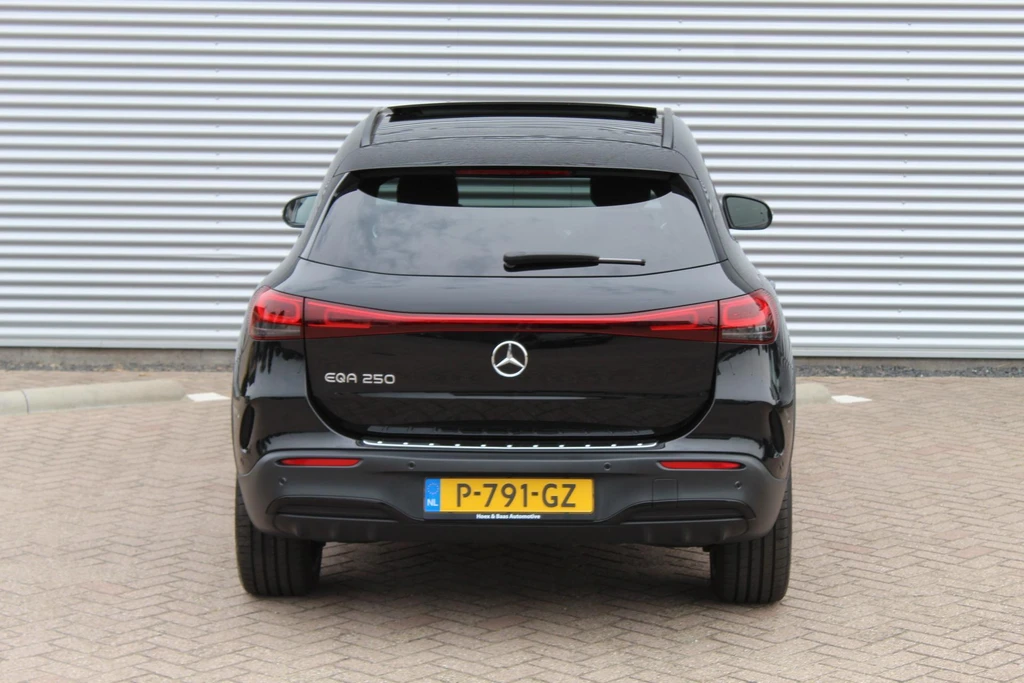 Mercedes-Benz EQA – foto 6
