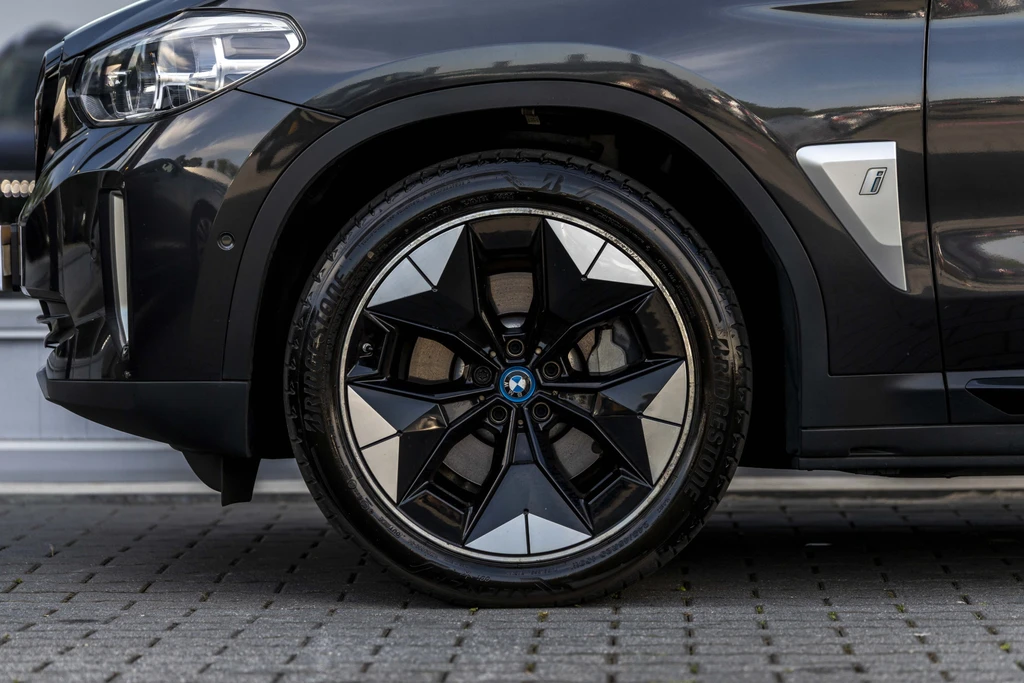 BMW iX3 – foto 21