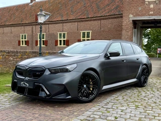 BMW M5 – thumbnail 2