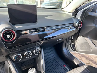 Mazda 2 – thumbnail 15