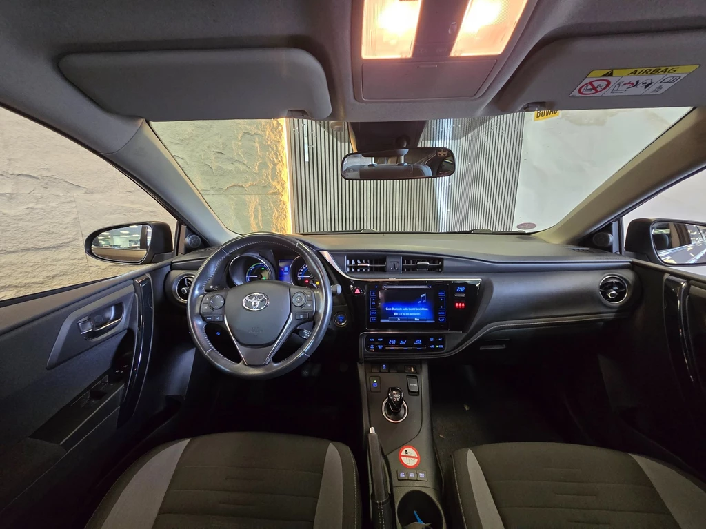 Toyota Auris – foto 12