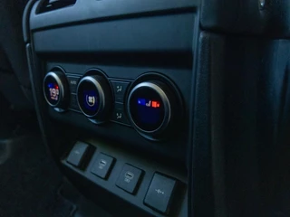 Land Rover Defender – thumbnail 26