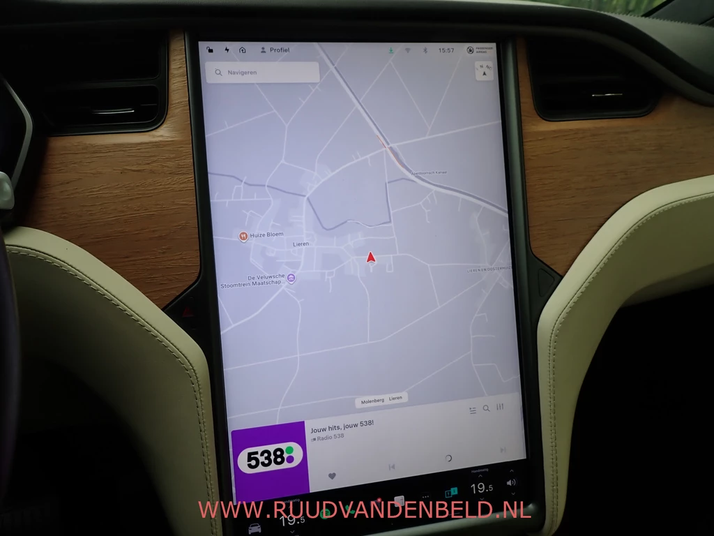 Tesla Model X – foto 23