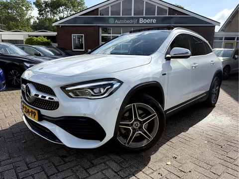 Mercedes-Benz GLA 250 e Business Solution AMG Limited Panoramadak, Camera, 19''Lmv