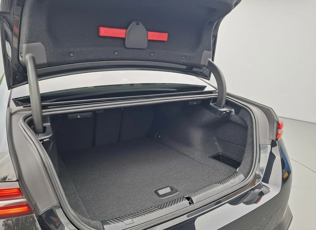 BMW i5 – foto 19