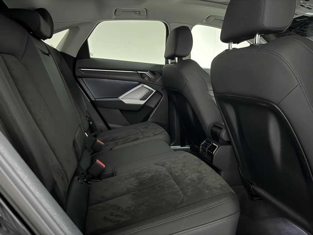 Audi Q3 – foto 33