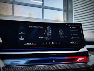 BMW M5 – thumbnail 15