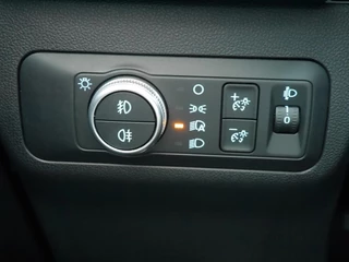 Ford Kuga – thumbnail 18