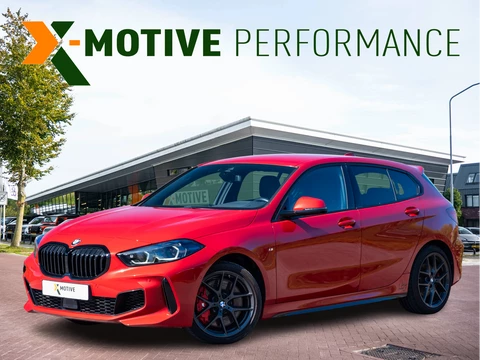 BMW 1-serie 128ti Automaat M-Pack Pro 265pk | H&K Surround Sound | Stuurverw + Stoelverw | M-Remsysteem | Elek achterklep | Adap Led Light | Adap Cruise | Park Assist | Etc.. 14000 km!