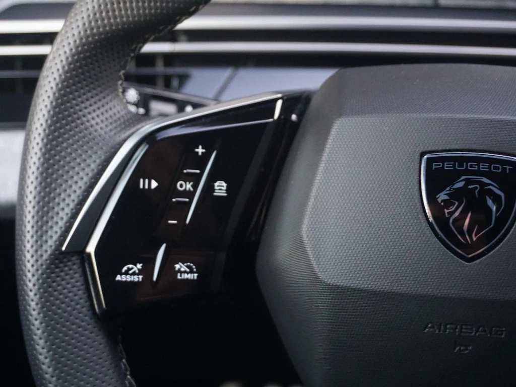 Peugeot e-3008 – foto 17