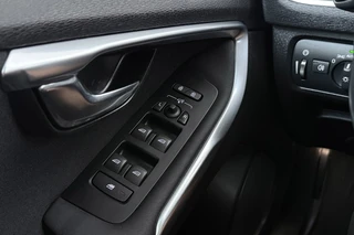 Volvo V40 – thumbnail 38