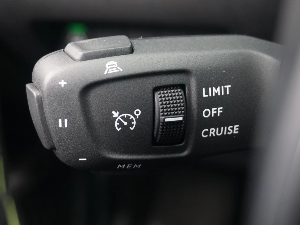 Peugeot e-2008 – foto 18