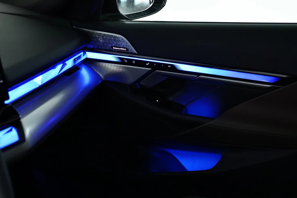 BMW i5 – foto 31