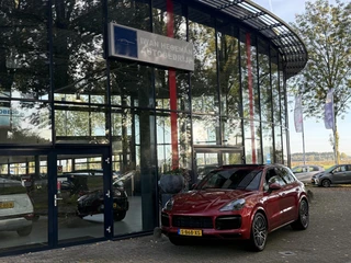 Porsche Cayenne – thumbnail 2