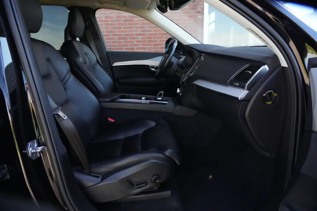 Volvo XC90 – foto 9