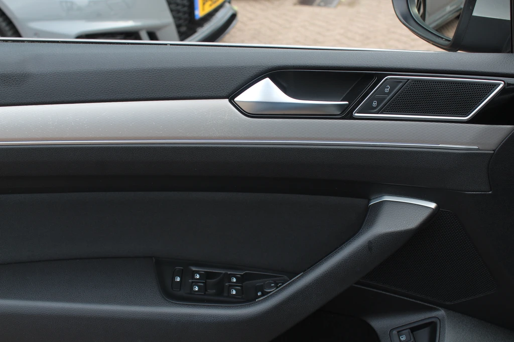 Volkswagen Passat – foto 30