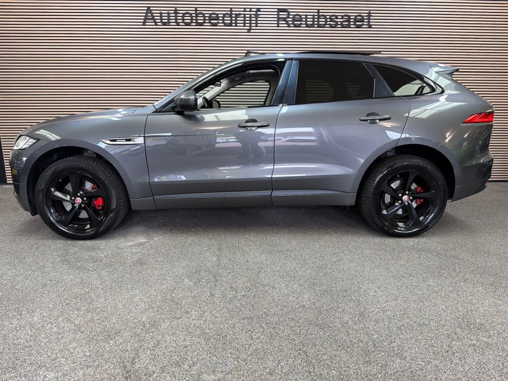 Jaguar F-PACE – foto 2
