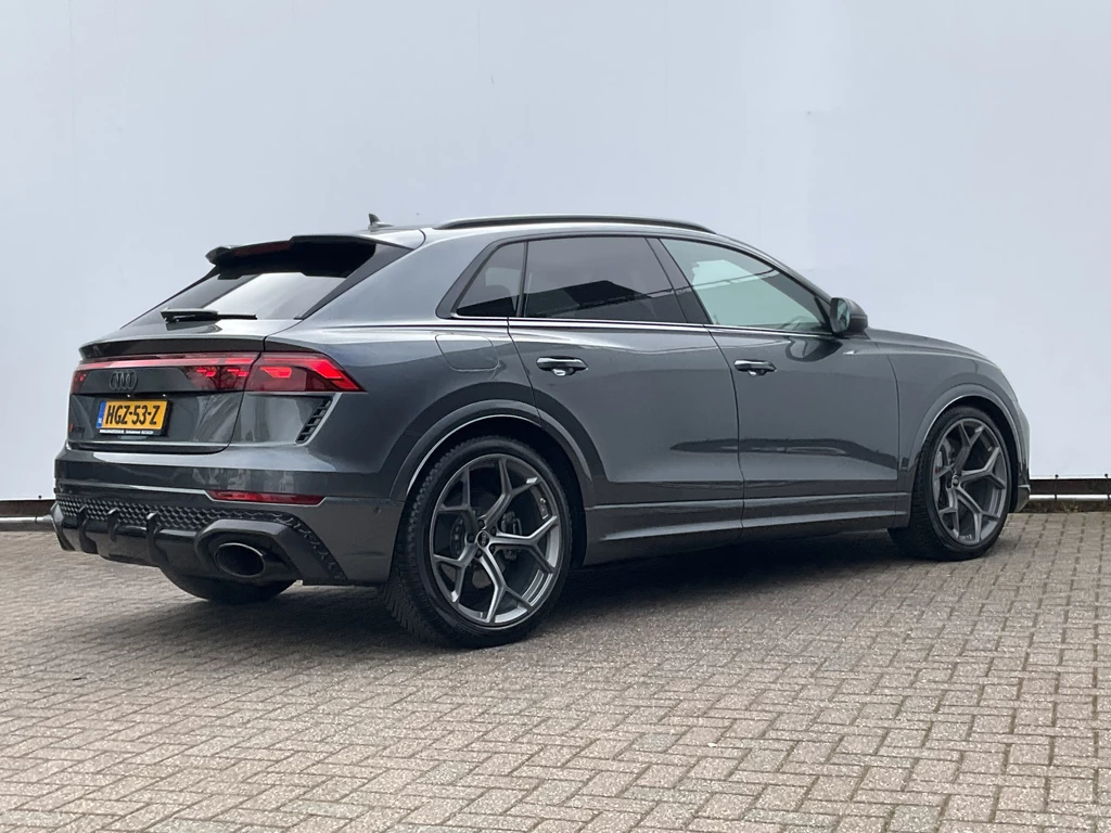 Audi RSQ8 – foto 7