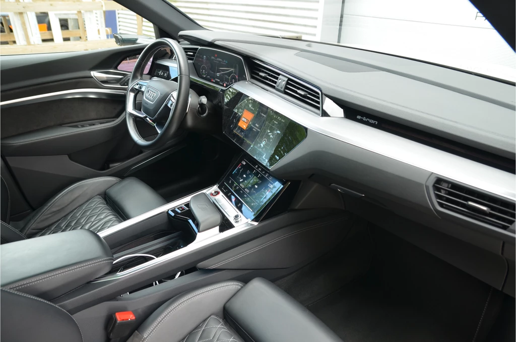 Audi e-tron – foto 13