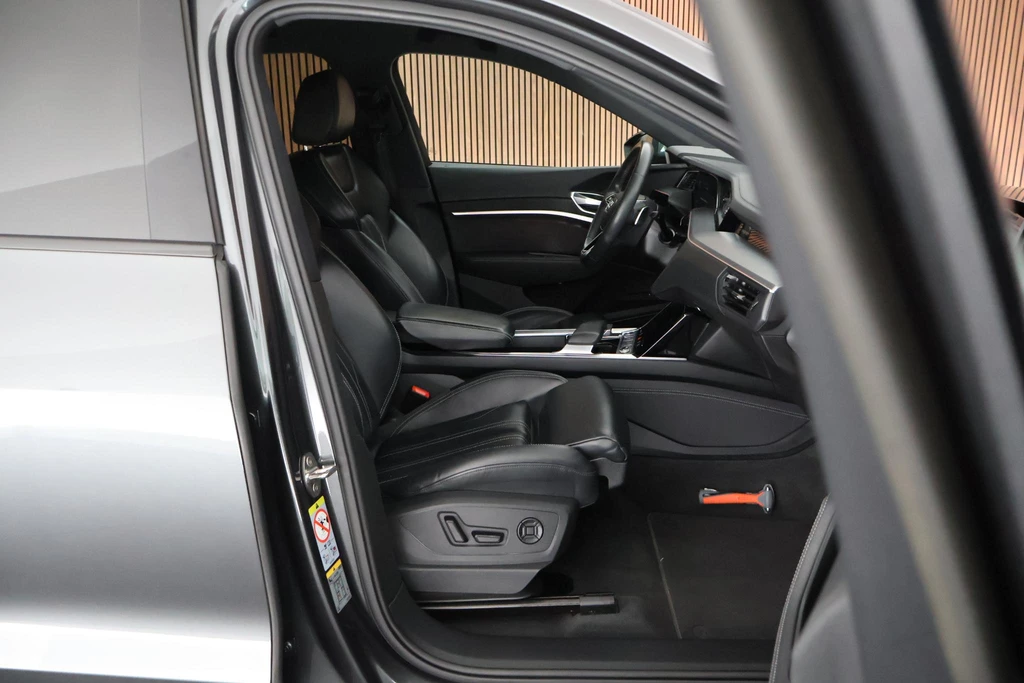 Audi e-tron – foto 12