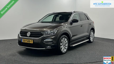 Volkswagen T-Roc 1.0 TSI Style Business CARPLAY NAVI ADAPTIEF CRUISE LM ECC STOELVERWARMING.