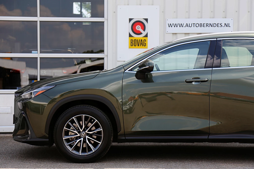 Lexus NX – foto 6