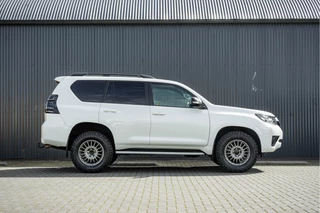 Toyota Land Cruiser – thumbnail 6