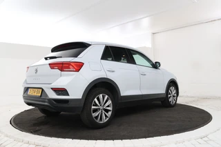Volkswagen T-Roc – thumbnail 4
