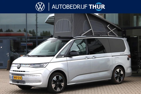Volkswagen California 180KW-245PK, Hybride, Camper, Standkachel, Keuken met Koelkast, gaspit, stromend water, 230V, elektrisch hef dak, Luifel, slaapmogelijkheid 2 persoon bed, 4 zitplaatsen, watertank, handdouche, vele opberg mogelijkheden,