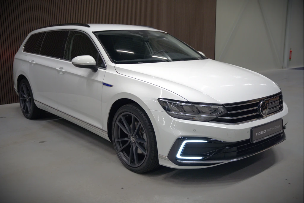 Volkswagen Passat – foto 12