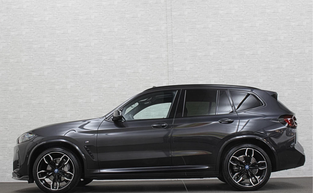 BMW iX3 – foto 3