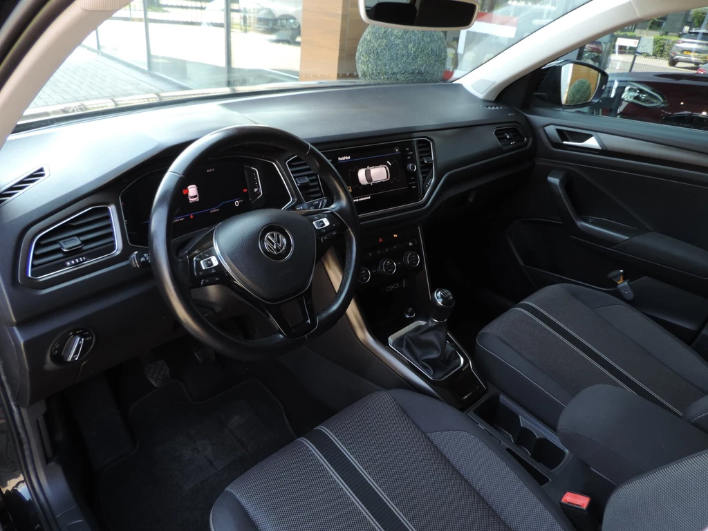 Volkswagen T-Roc – foto 11