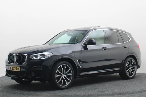 BMW X3 xDrive30e Business Edition Plus M Sport Panoramadak, 360° Camera, Leer, Memory, Apple Carplay, 20"