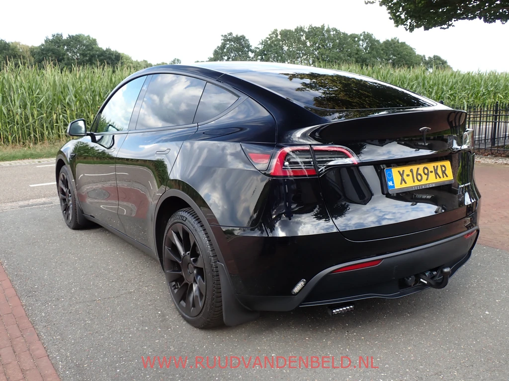 Tesla Model Y – foto 4