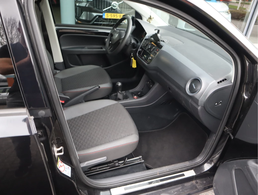 Volkswagen up! – foto 18
