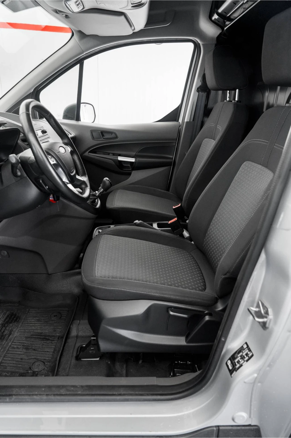Ford Transit Connect – foto 24