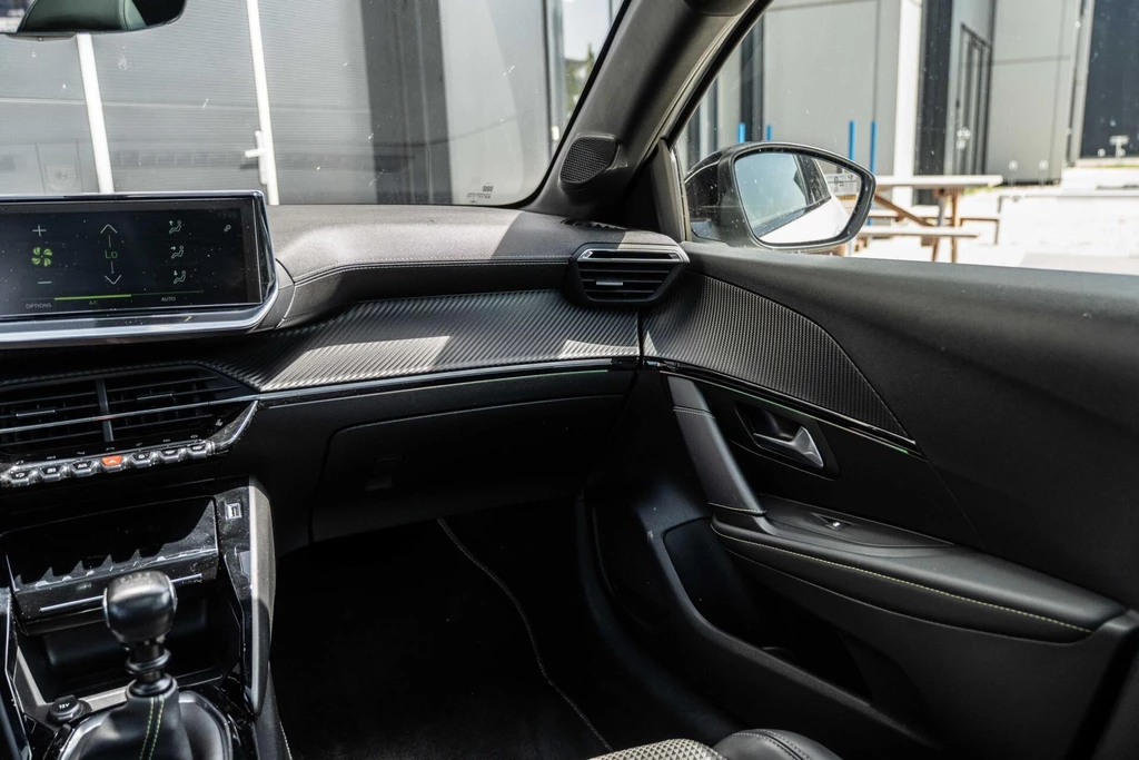 Peugeot 208 – foto 13
