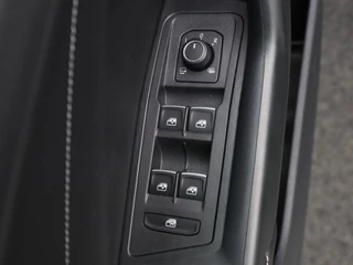 Volkswagen T-Roc – thumbnail 18