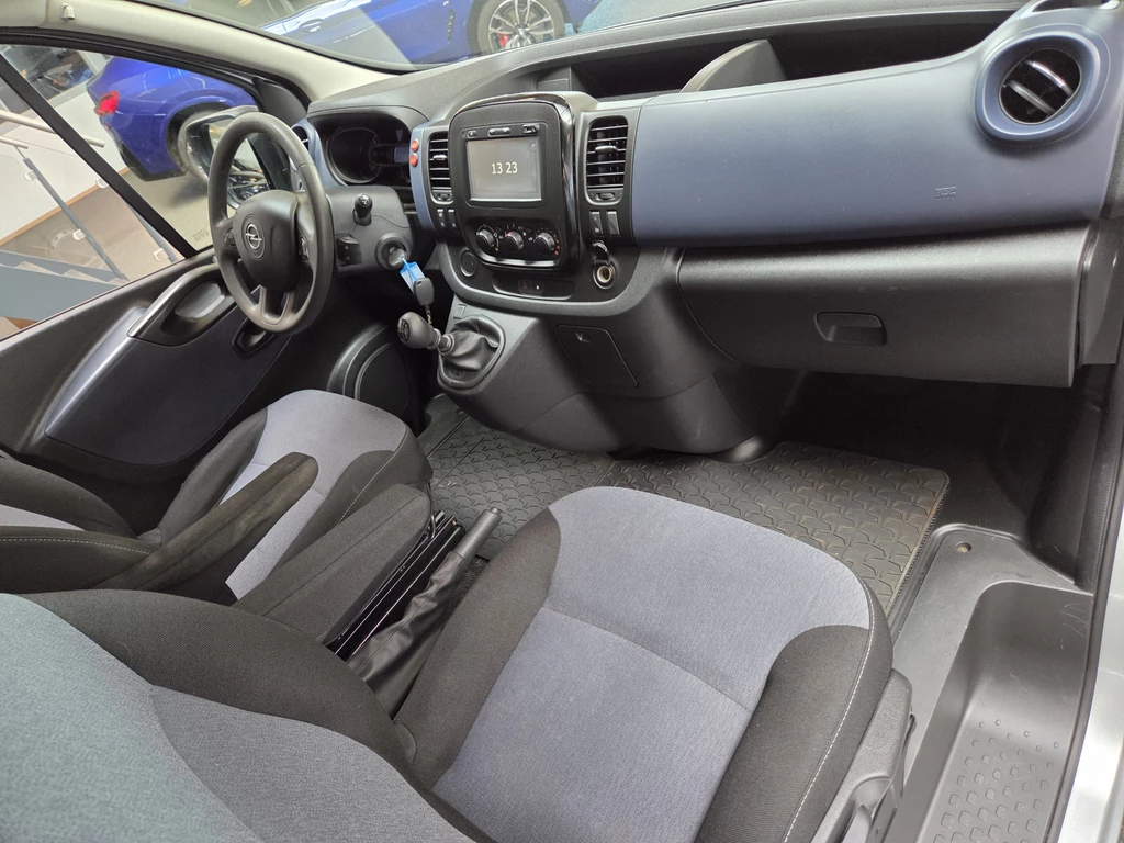Opel Vivaro – foto 16