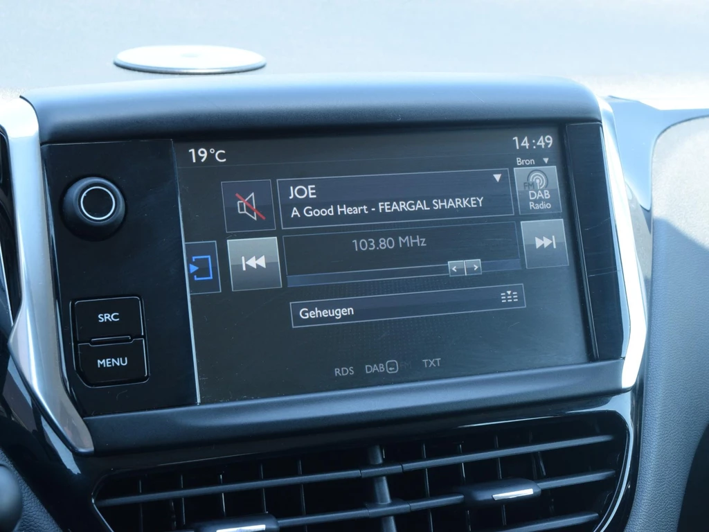 Peugeot 208 – foto 10