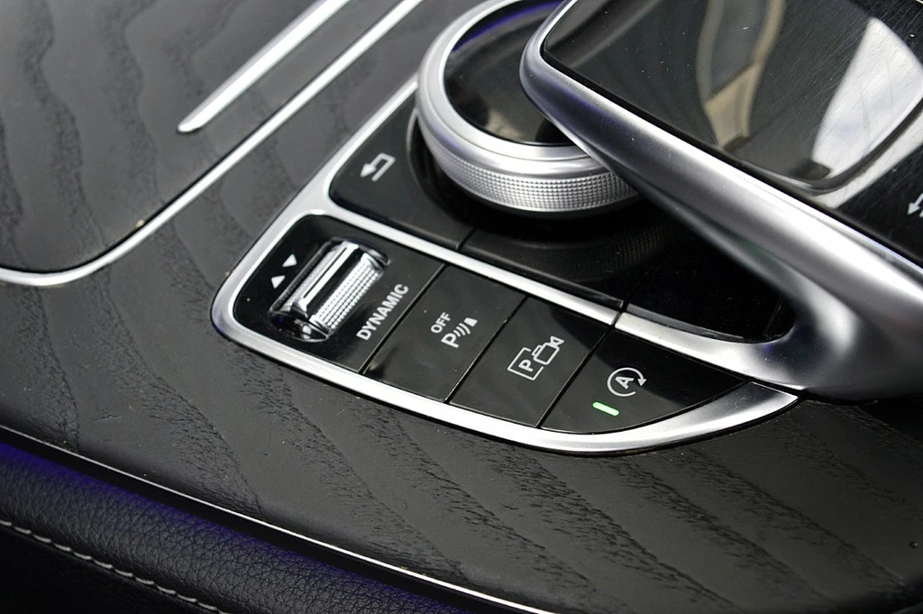 Mercedes-Benz E-Klasse – foto 29