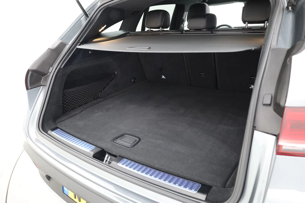 Mercedes-Benz EQC – foto 37