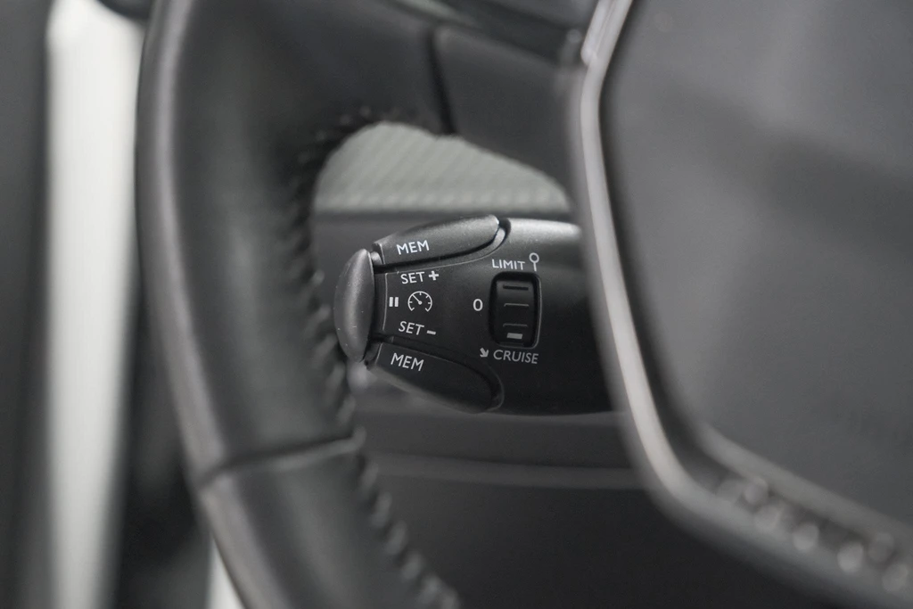 Peugeot 208 – foto 15