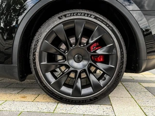 Tesla Model Y – thumbnail 8